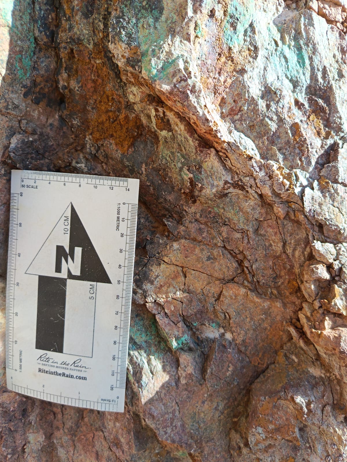 Copper vein with scale